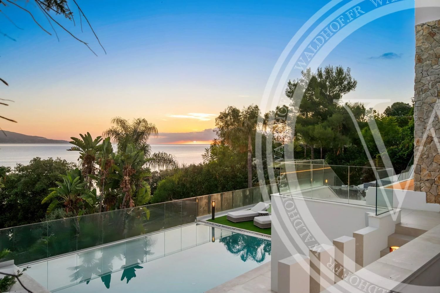 Maison à louer, 292m², Roquebrune-Cap-Martin