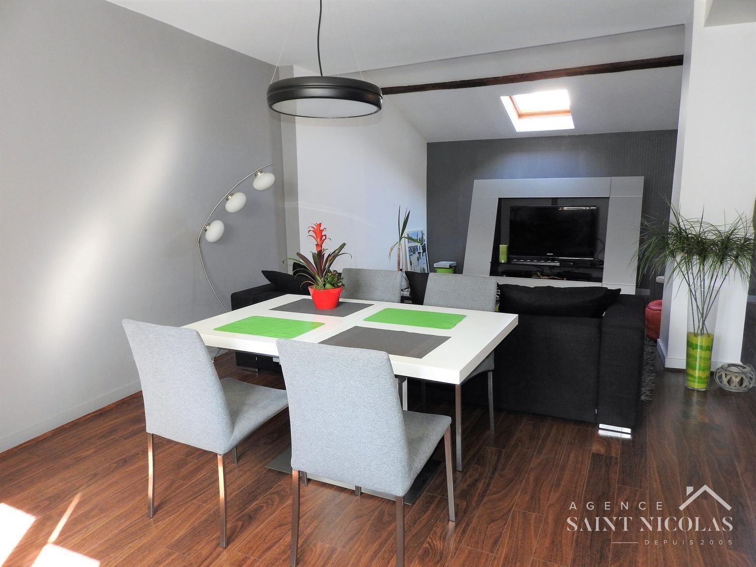 Appartement à vendre, 126m², Gaillon-sur-Montcient
