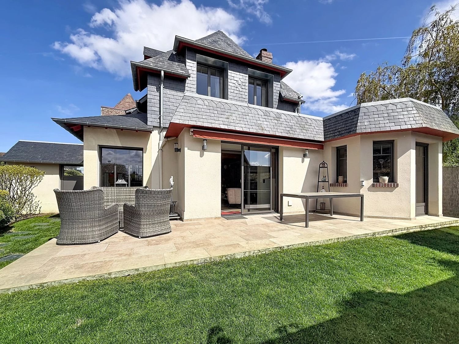 Maison à vendre, 106m², Tourgéville