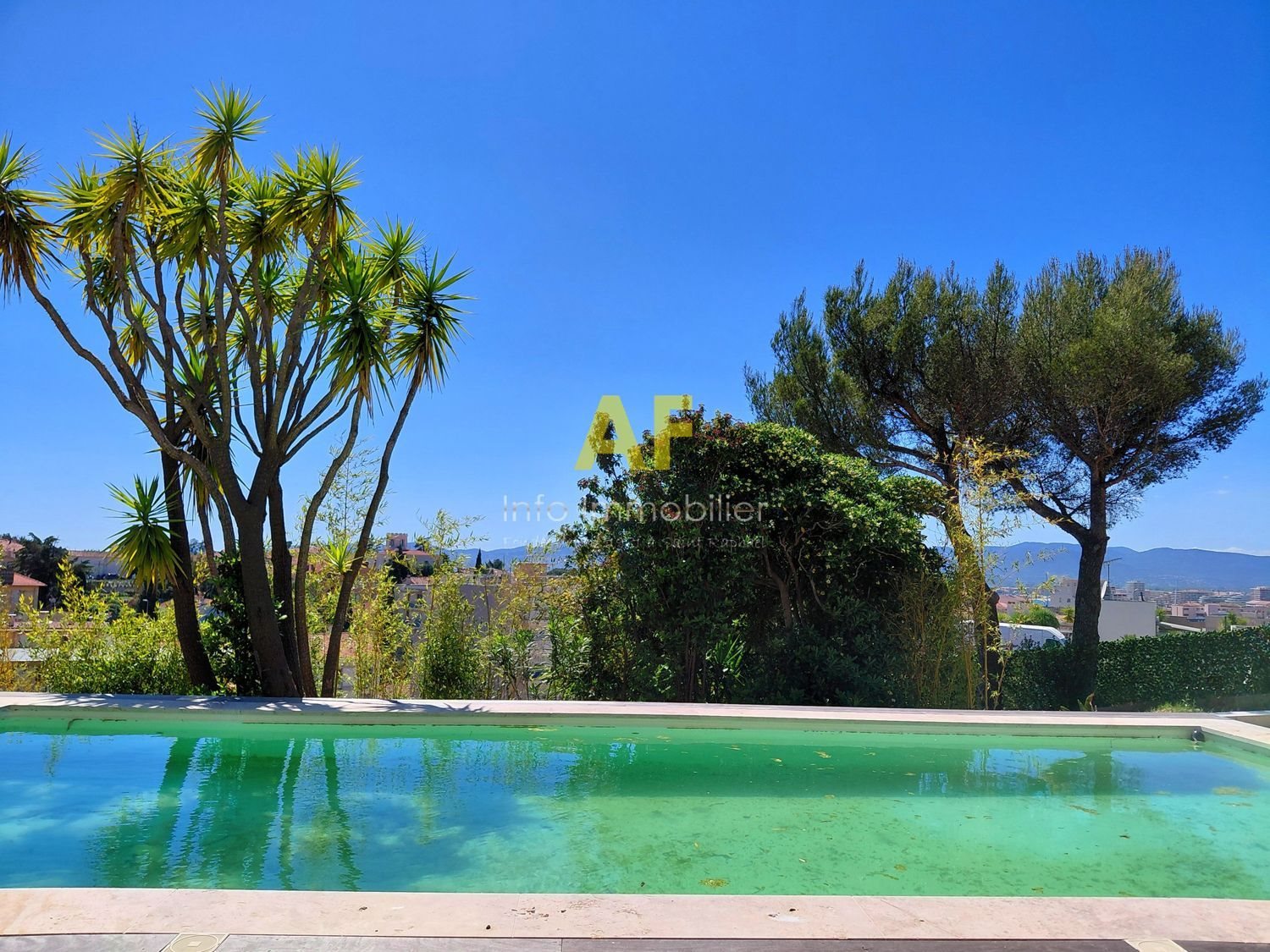 Maison à vendre, 198m², Saint-Raphaël