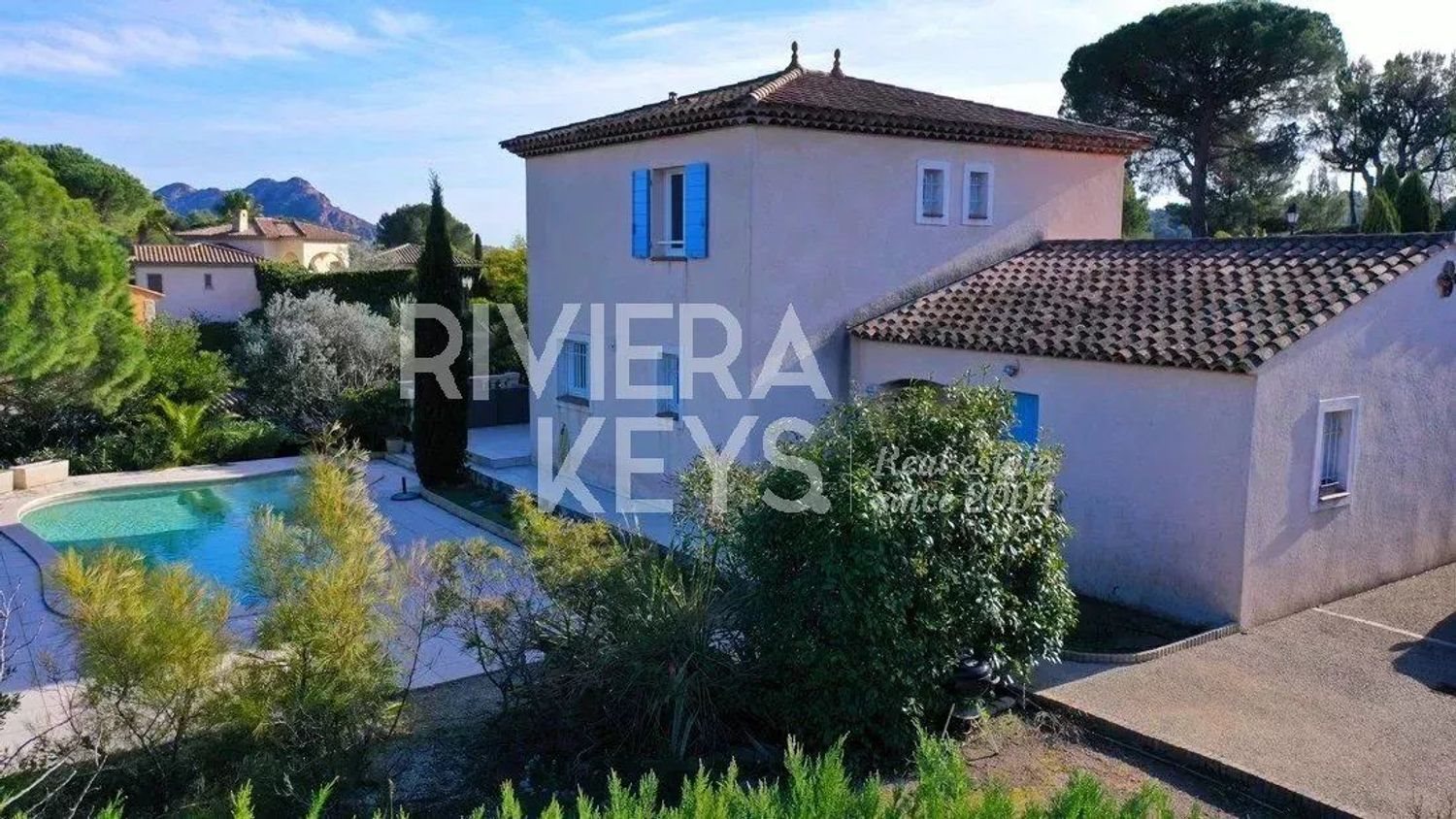 Maison à vendre, 121m², Saint-Raphaël