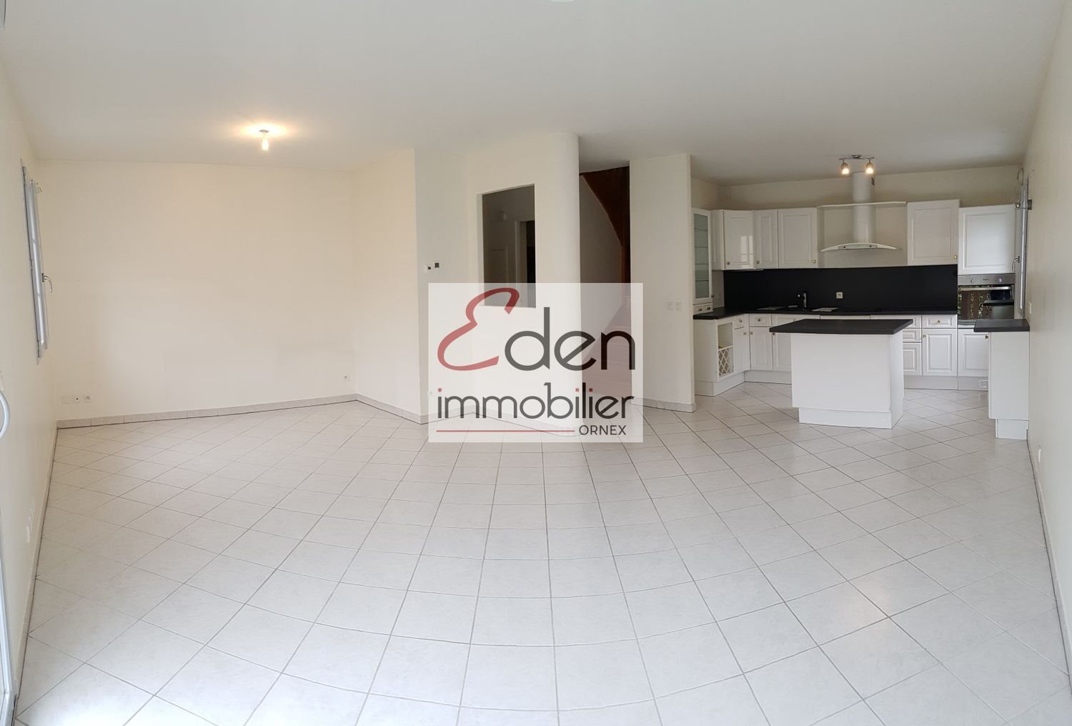 Appartement à louer, 87m², Gex