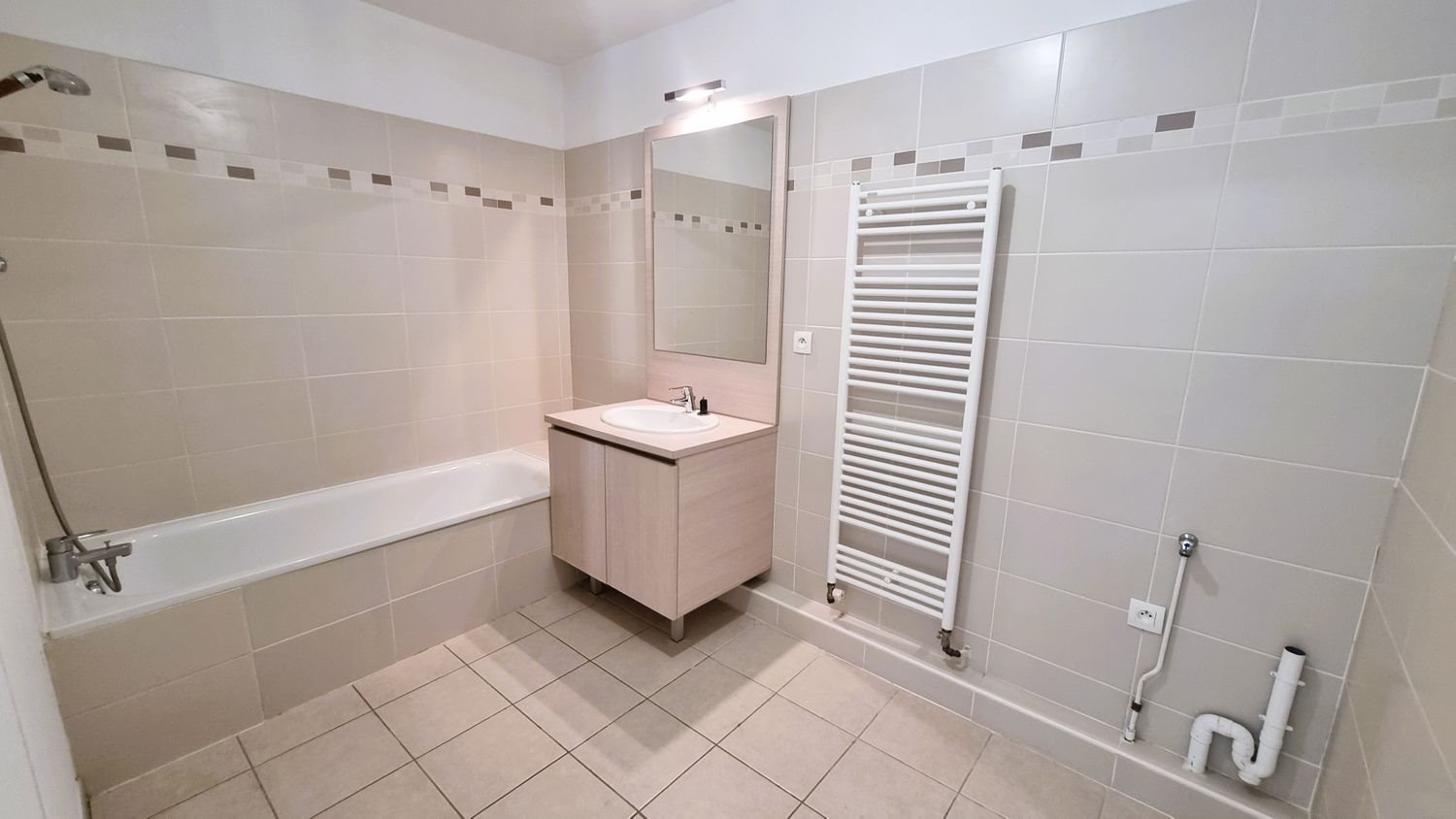 Appartement à vendre, 57m², Nîmes