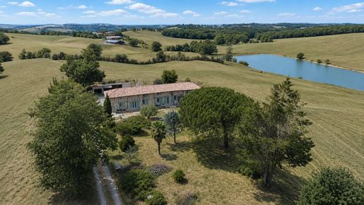 Maison 4 pièces 219 m² · à Lupiac · 219 m² · 249 000 €