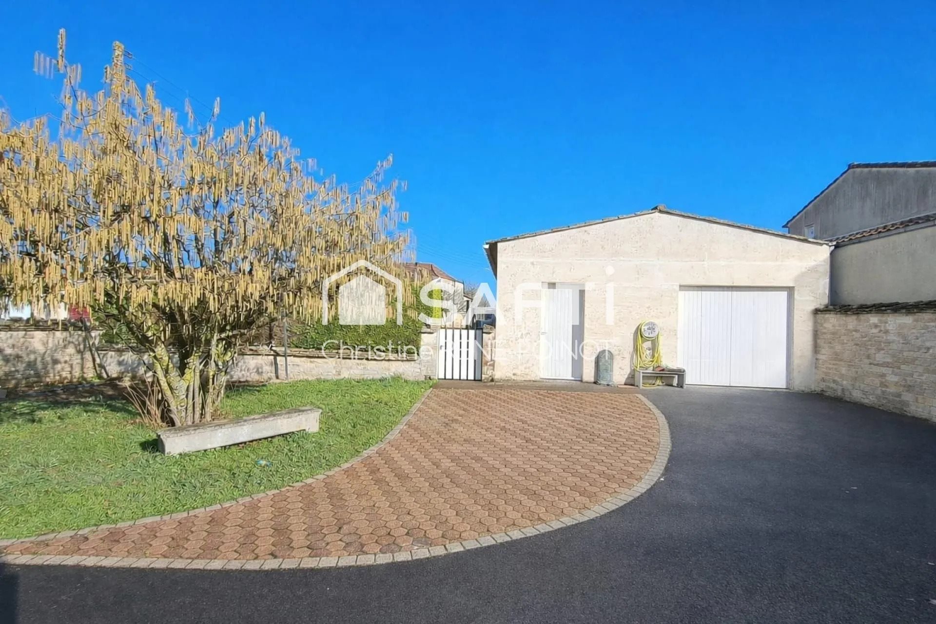 Maison à vendre, 198m², Prahecq