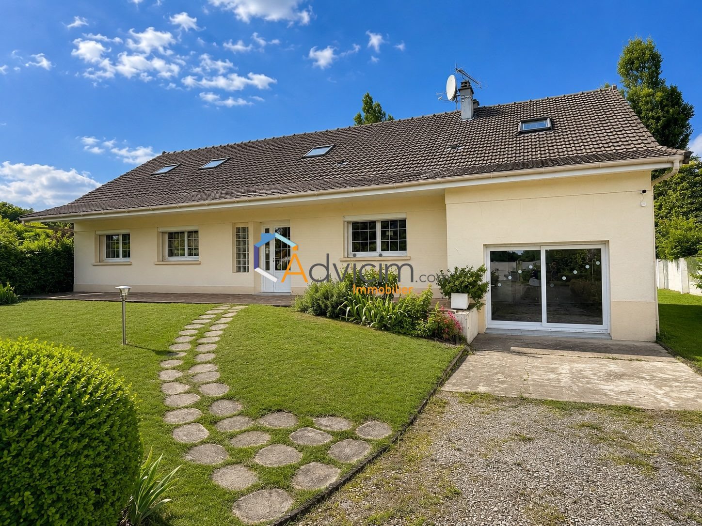 Maison à vendre, 220m², Saint-Maurice-sur-Fessard