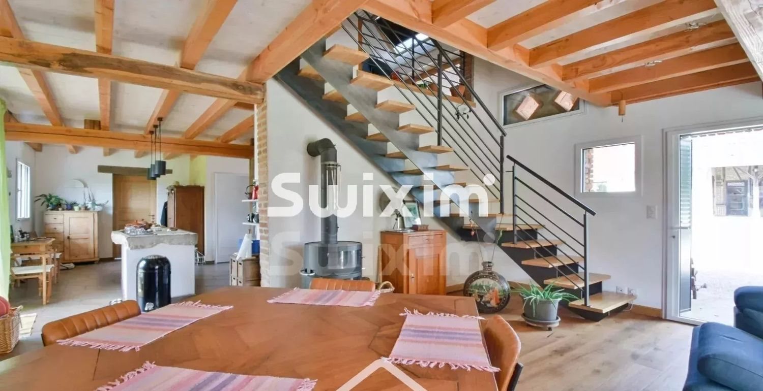 Maison à vendre, 330m², Montpont-en-Bresse