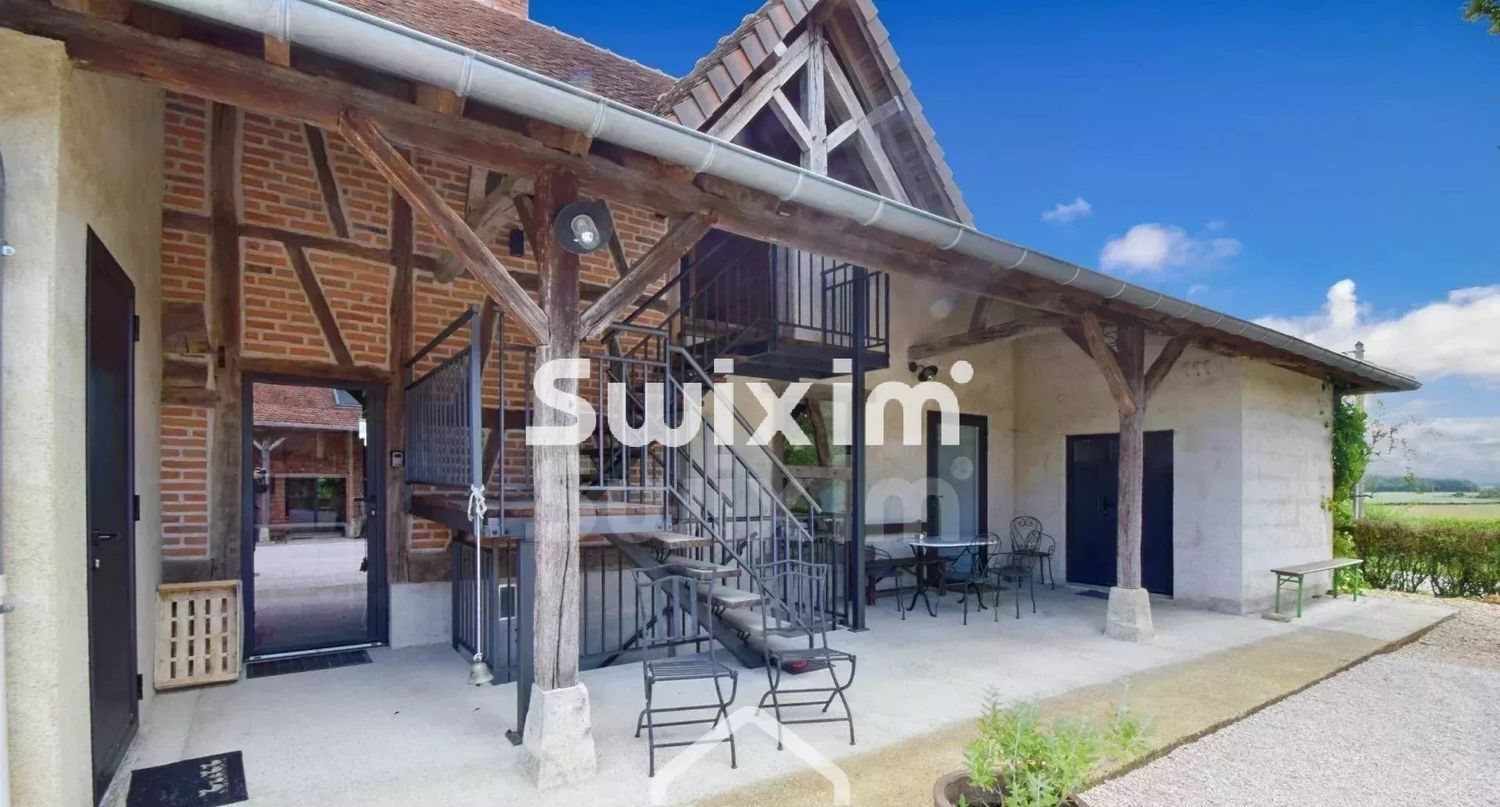 Maison à vendre, 330m², Montpont-en-Bresse