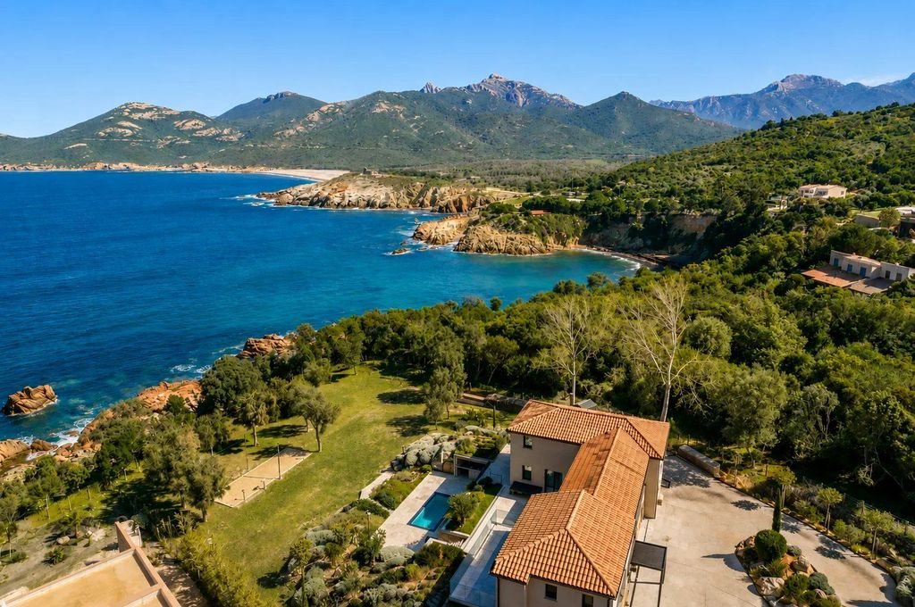 Maison à vendre, 255m², Calvi
