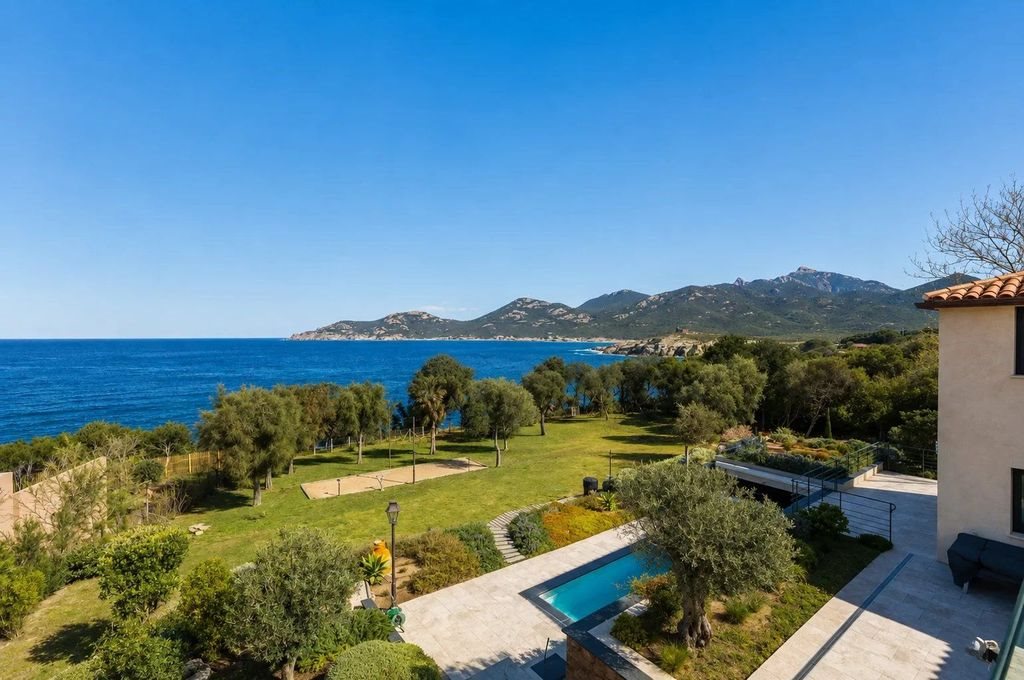 Maison à vendre, 255m², Calvi