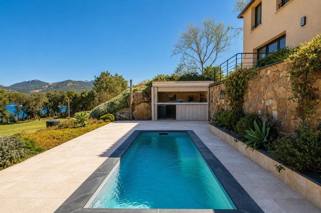 Maison à vendre, 255m², Calvi