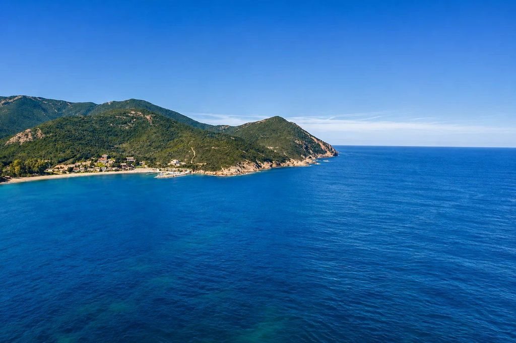 Maison à vendre, 255m², Calvi