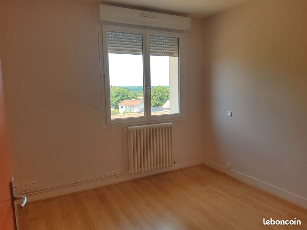 Appartement à louer, 76m², Montlieu-la-Garde