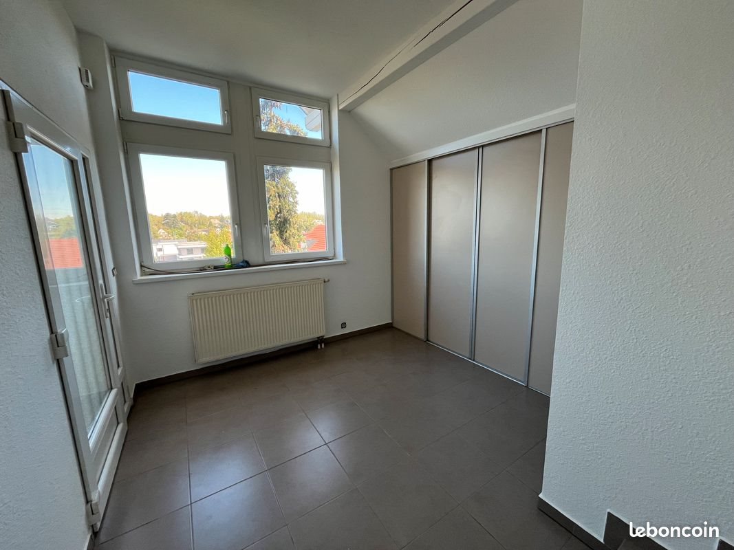 Appartement à louer, 64m², Uffheim