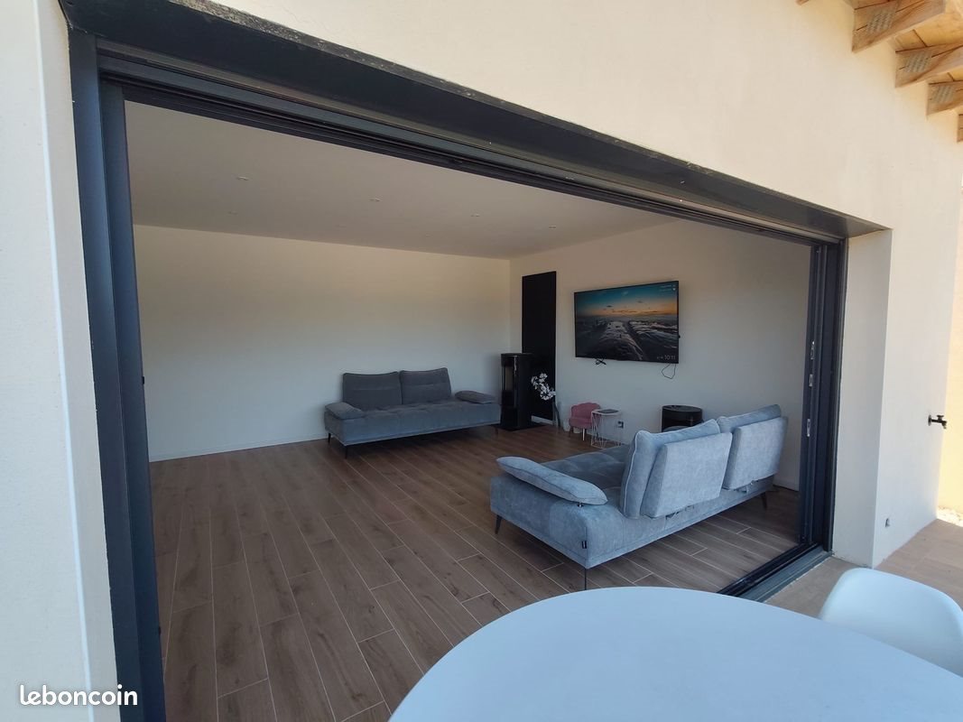 Maison à louer, 120m², La Calmette