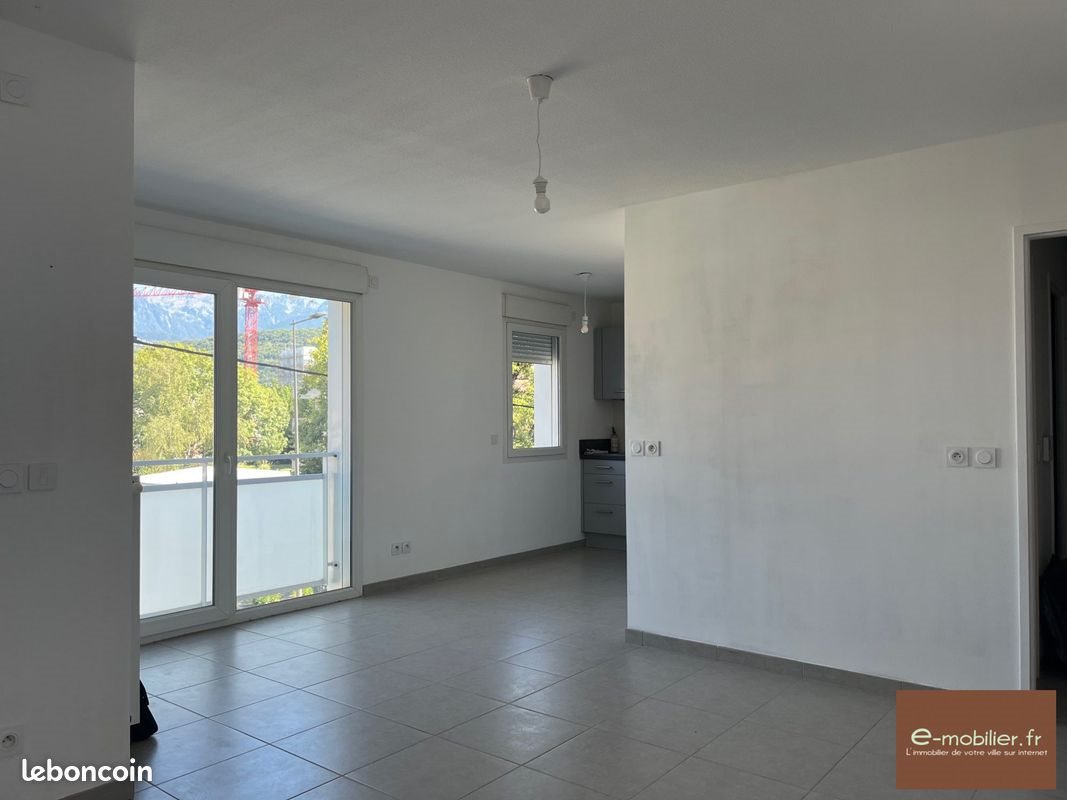 Appartement à louer, 47m², Grenoble