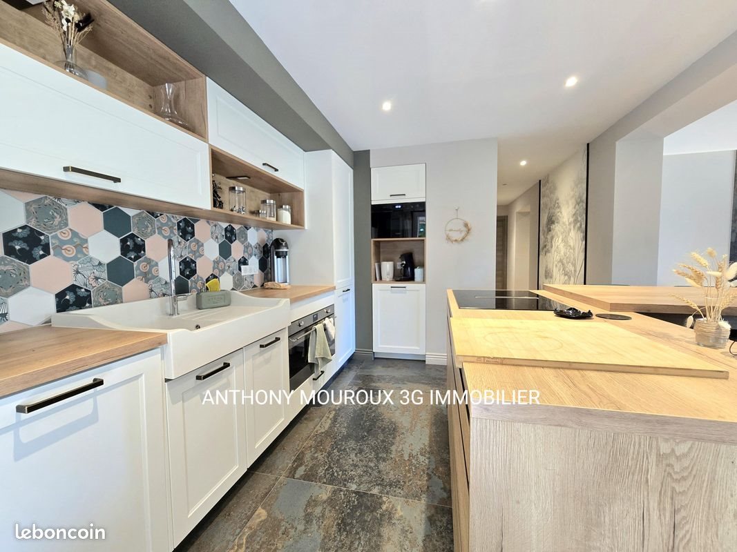 Maison à vendre, 202m², Bourg-en-Bresse