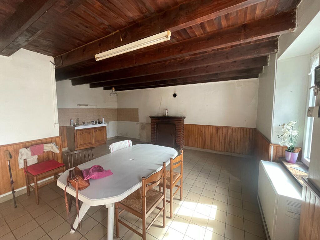 Maison à vendre, 2m², Eréac