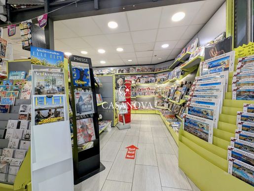 Local commercial · Agde (Cap d'Agde) (Hérault) · 165 000 €