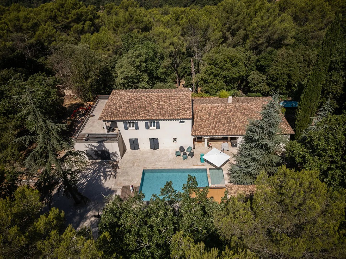 Maison à vendre, 250m², Méounes-lès-Montrieux