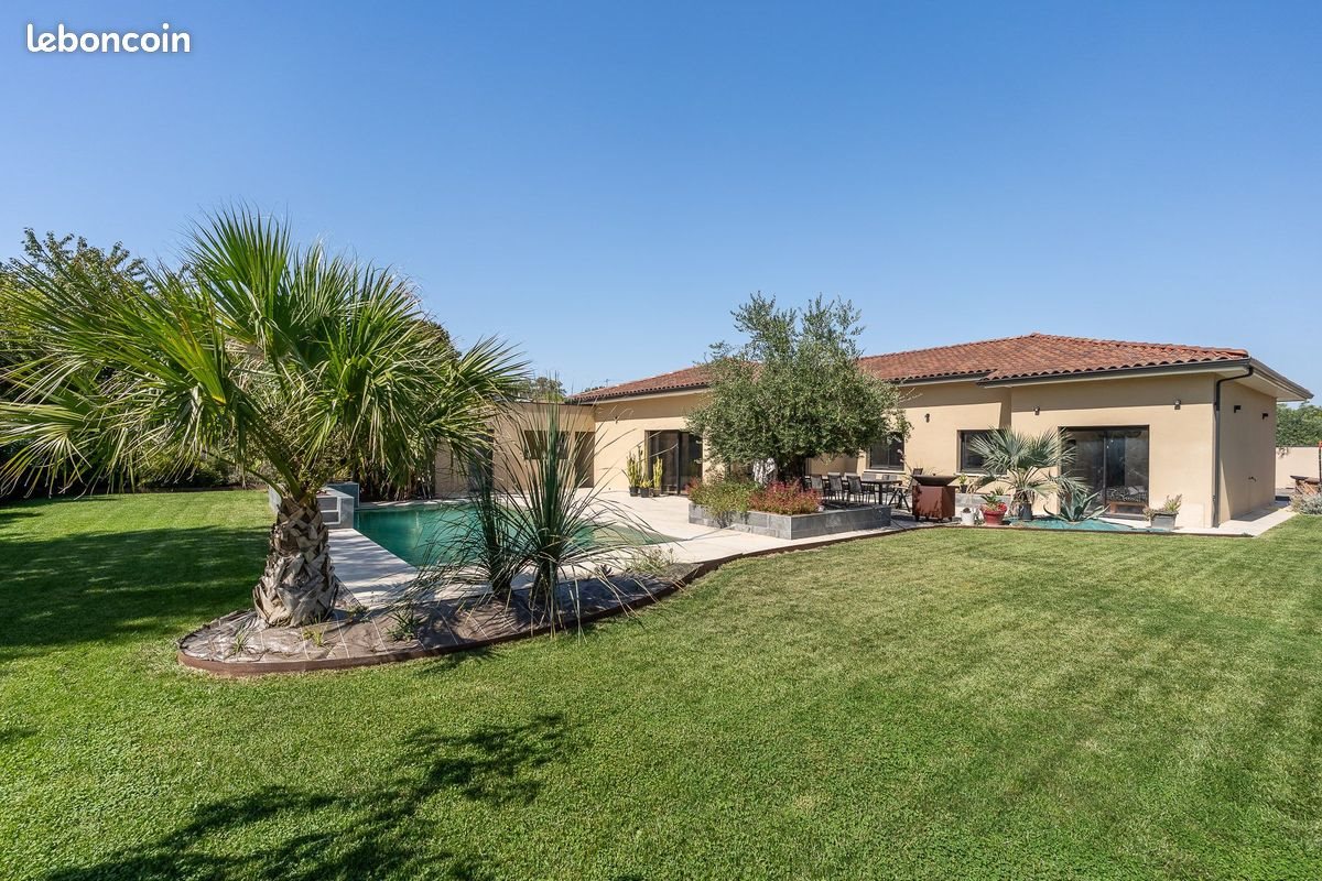 Maison à vendre, 176m², Frouzins