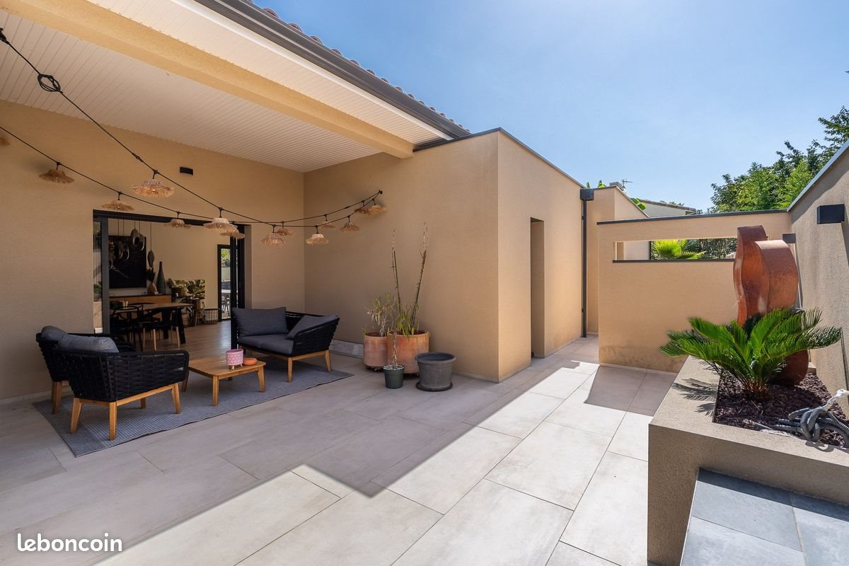 Maison à vendre, 176m², Frouzins