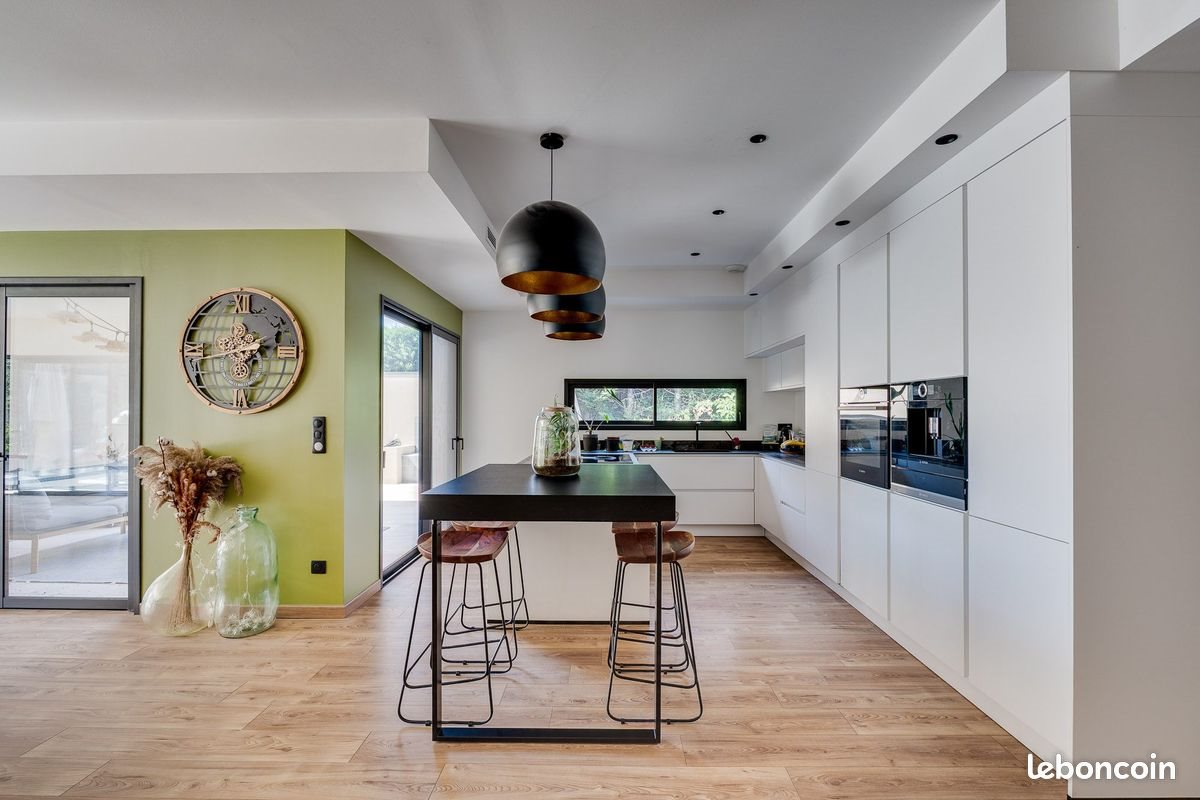 Maison à vendre, 176m², Frouzins