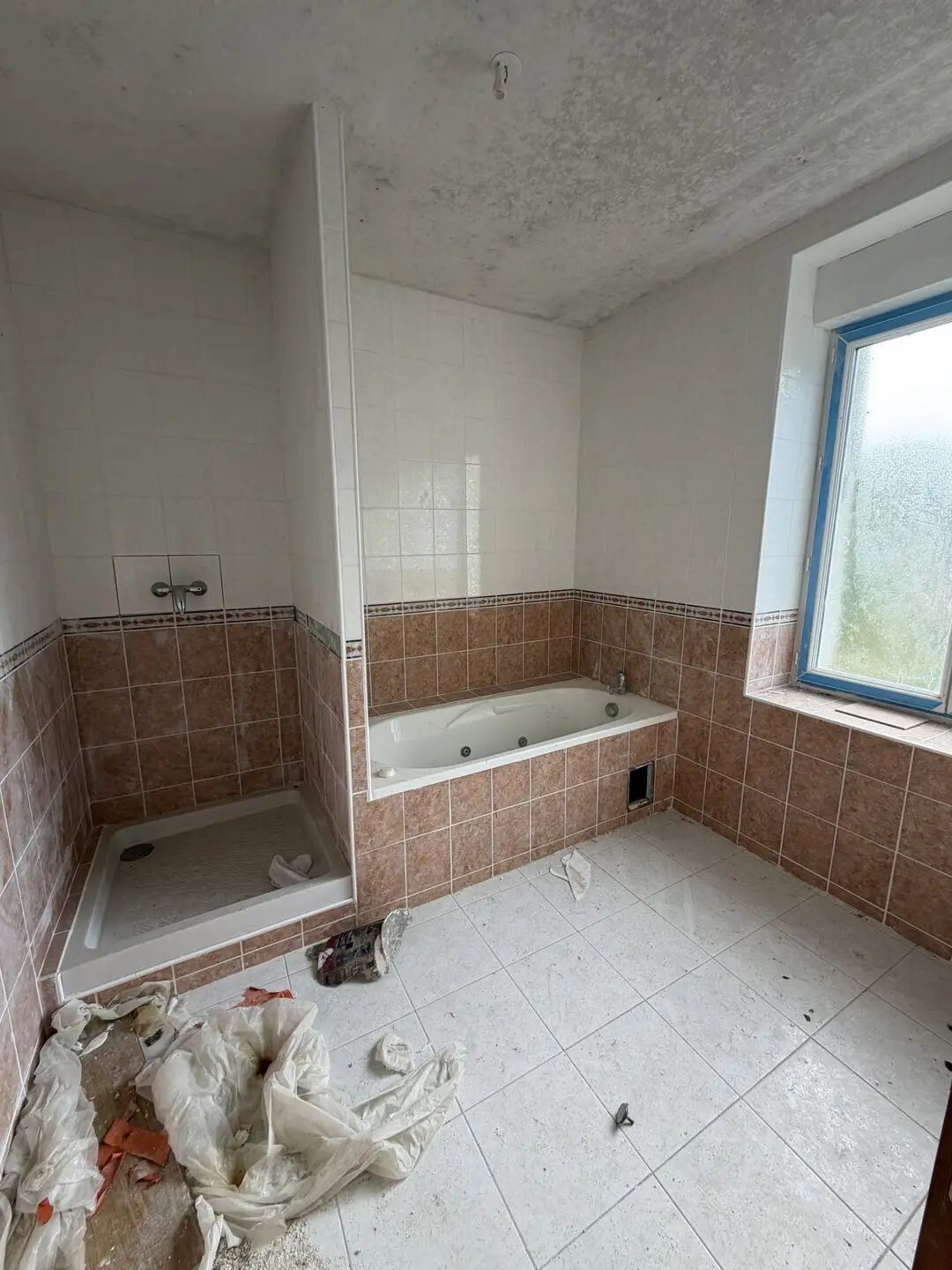Maison à vendre, 131m², Lanvéoc