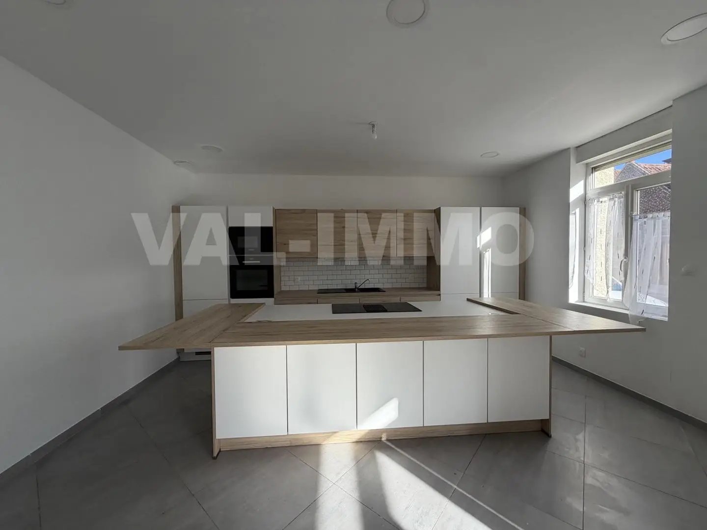 Maison à vendre, 120m², Lécluse