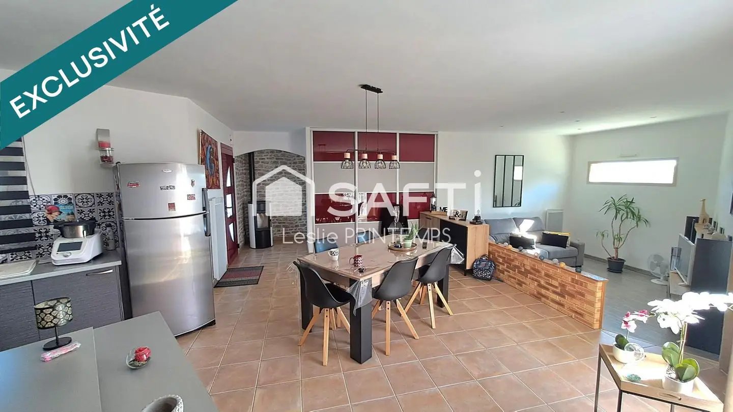 Maison à vendre, 140m², Saint-Laurs