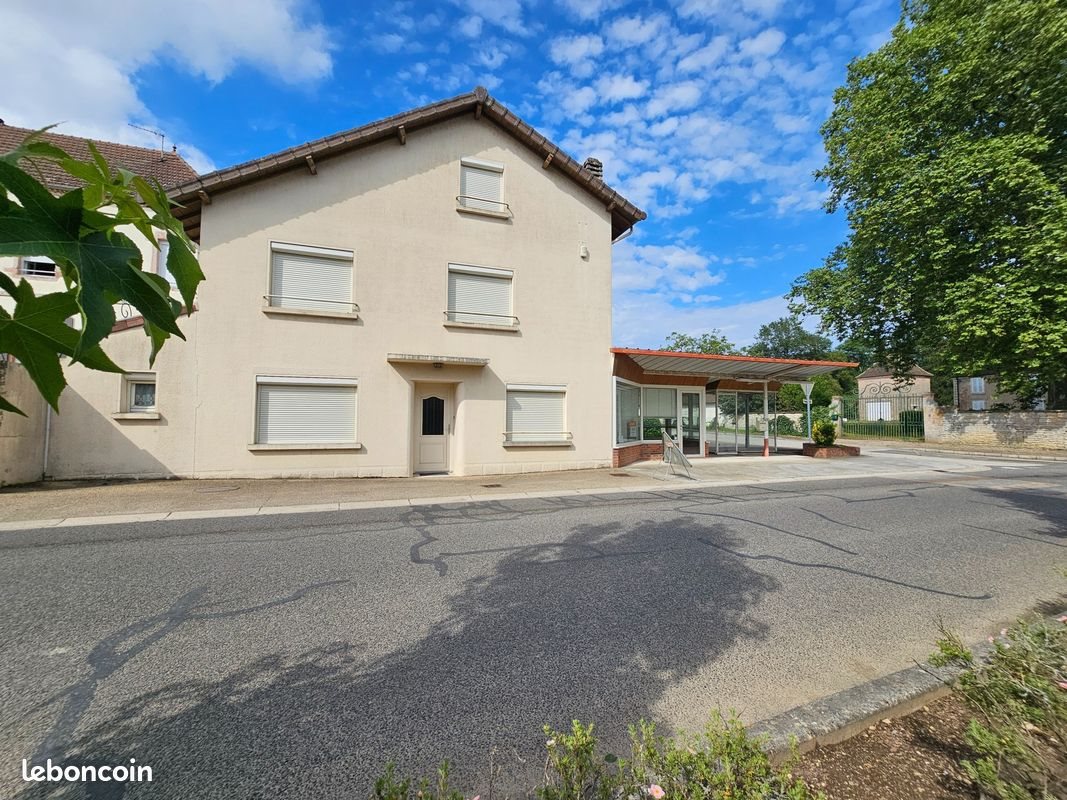Maison à vendre, 127m², Saint-Vincent-en-Bresse