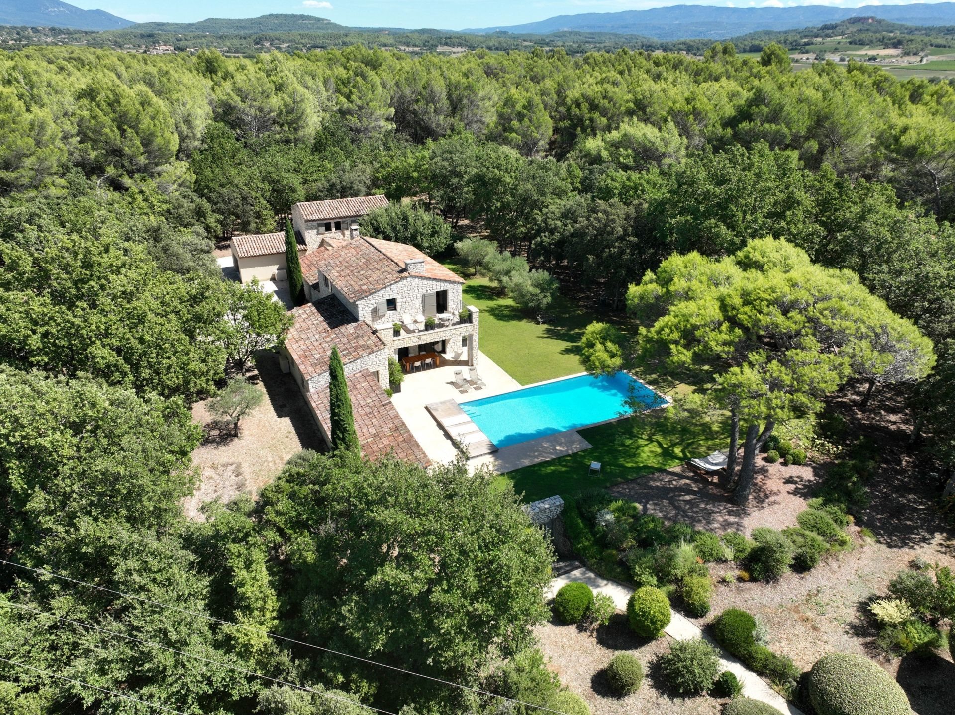 Maison à vendre, 295m², Saint-Saturnin-lès-Apt