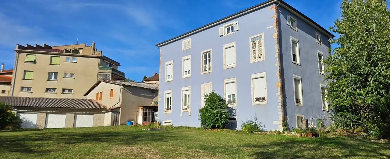 Appartement à vendre, 400m², Mézériat