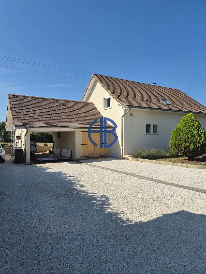 Maison à vendre, 140m², Brézins