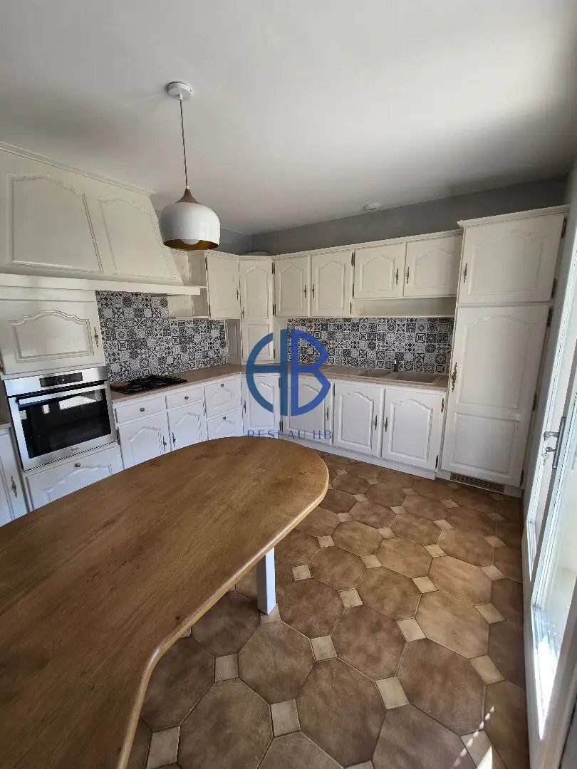 Maison à vendre, 140m², Brézins