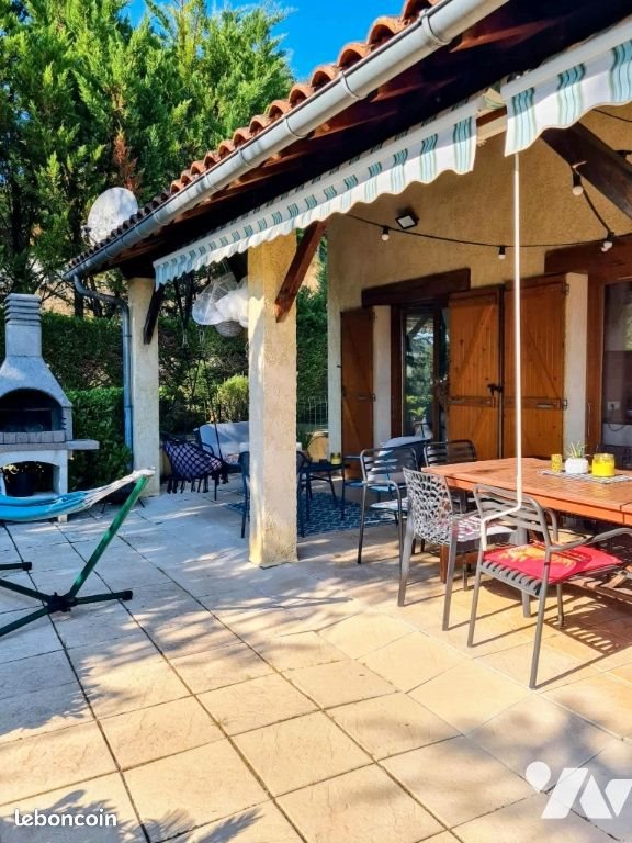 Maison à vendre, 104m², Manzac-sur-Vern