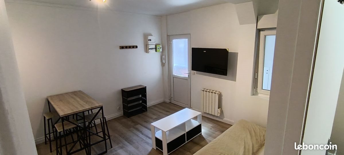 Appartement à louer, 29m², Pau