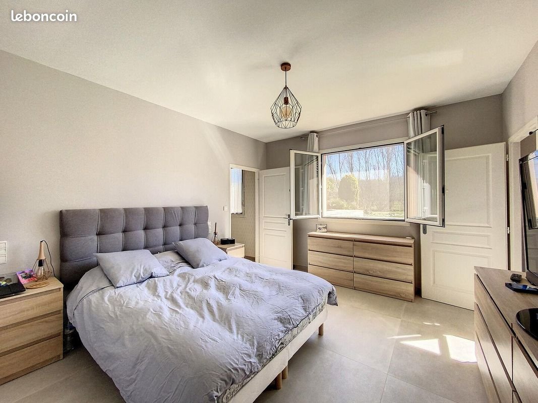 Maison à louer, 92m², Roullet-Saint-Estèphe