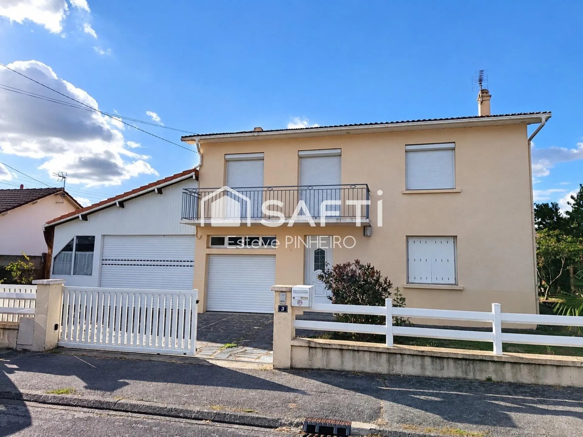 Maison à vendre, 102m², Bressuire