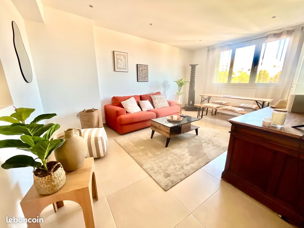 Appartement à louer, 56m², Hyères