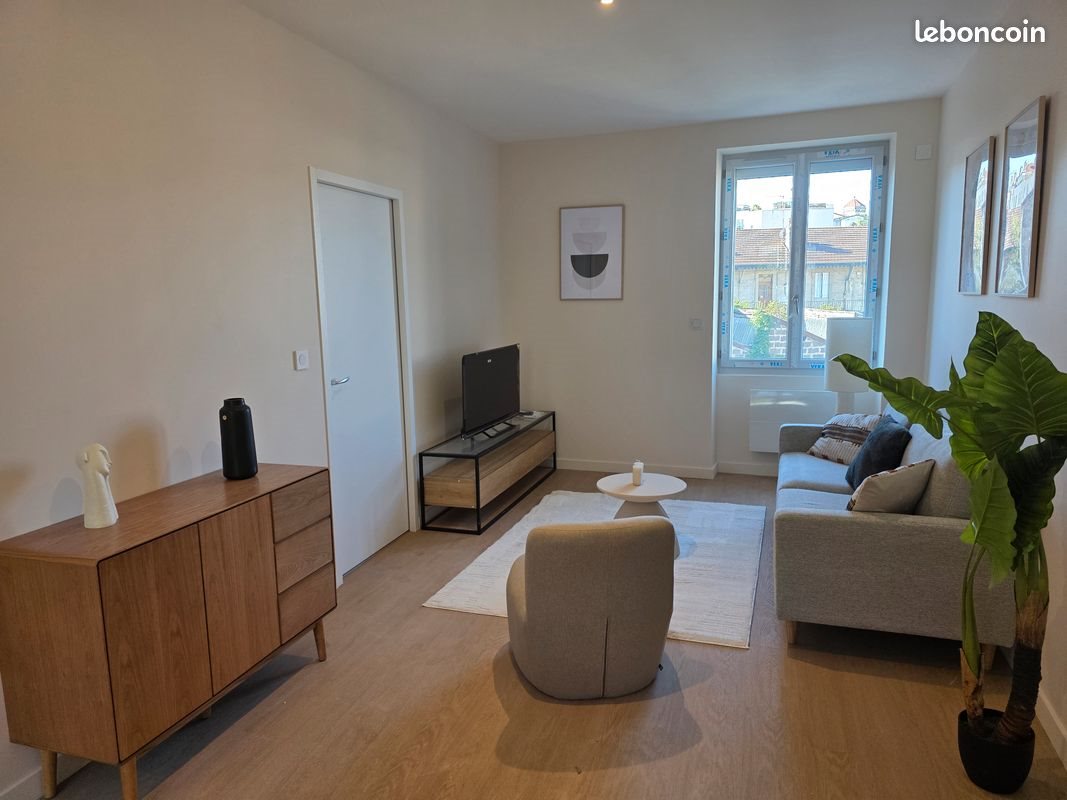 Appartement à louer, 40m², Oullins
