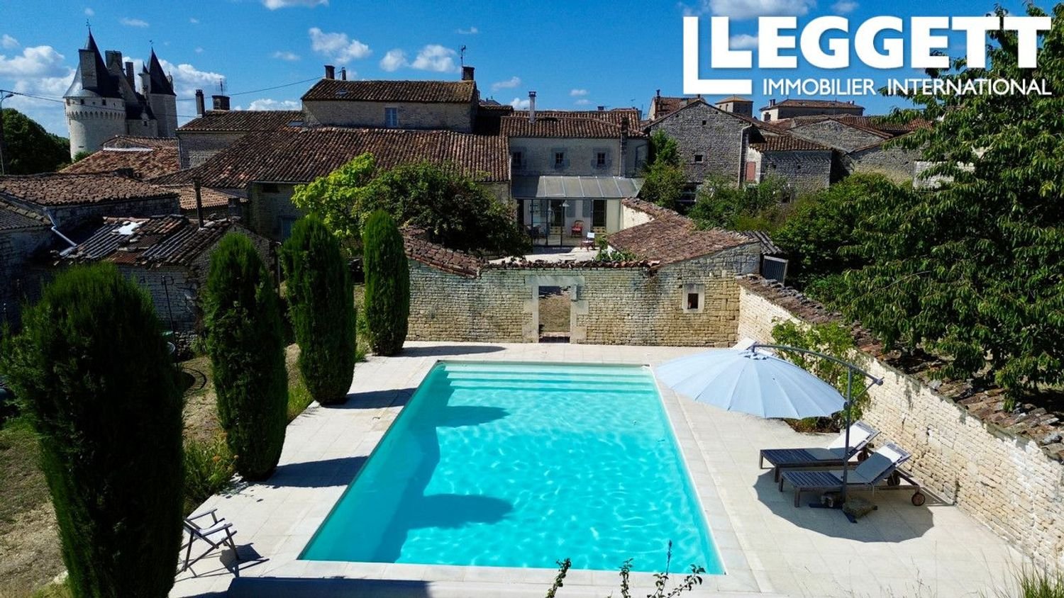 Maison à vendre, 245m², Neuvicq-le-Château