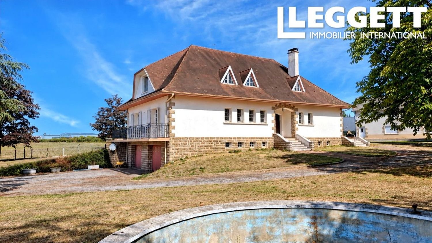 Maison à vendre, 229m², Saint-Just-le-Martel