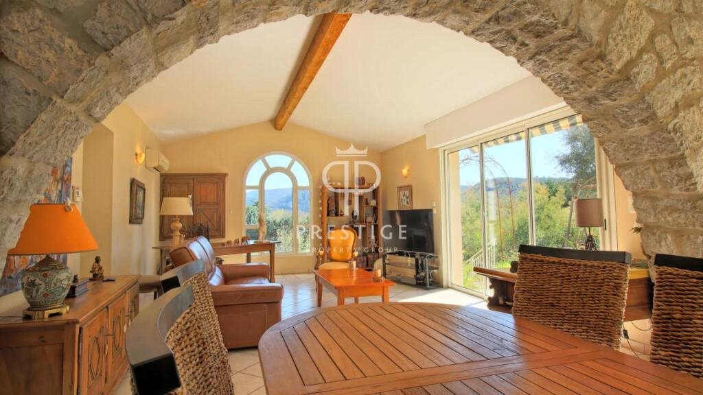 Maison à vendre, 350m², Vallon-Pont-d'Arc