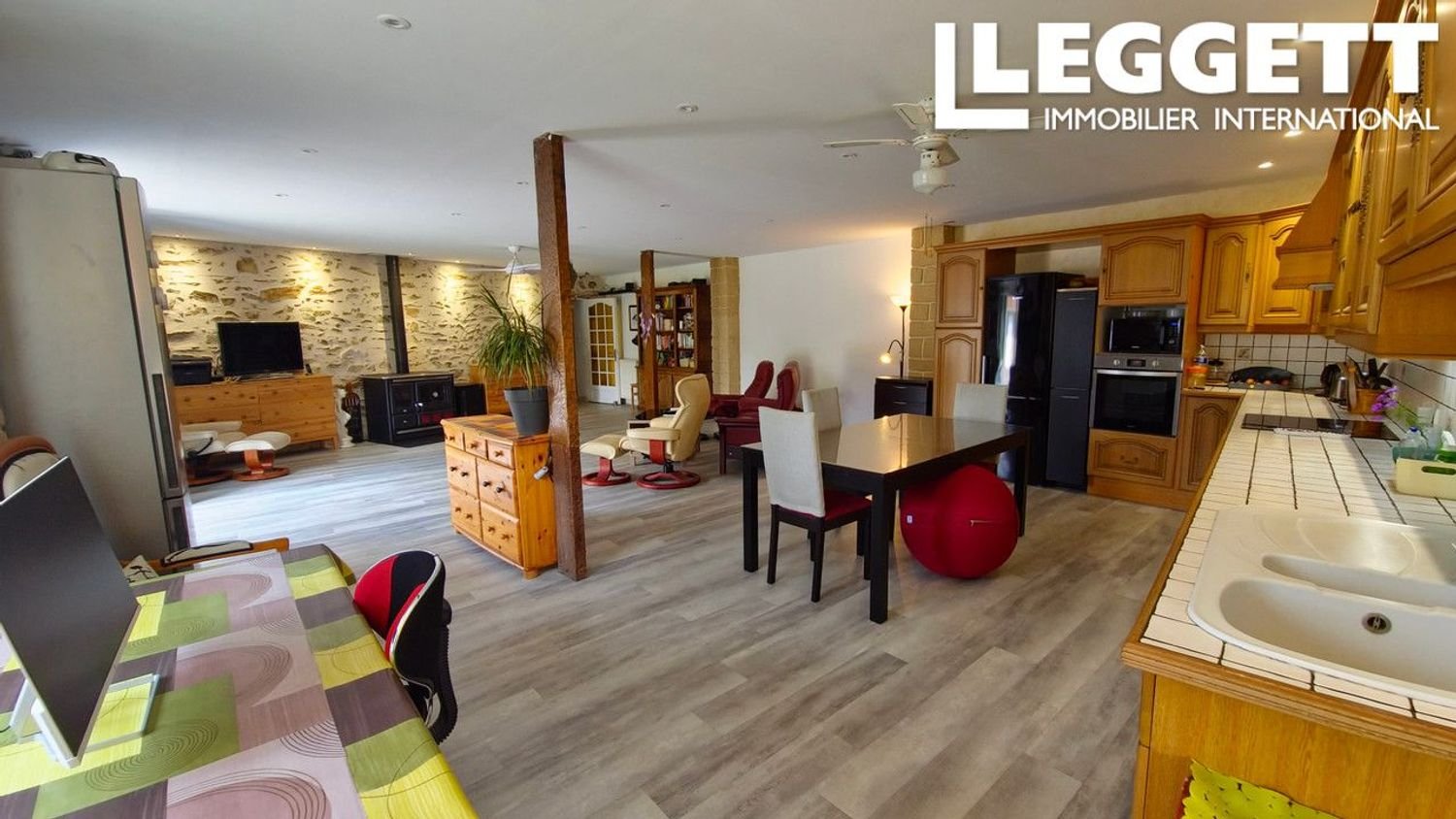 Maison à vendre, 250m², Saint-Hilaire-de-Voust