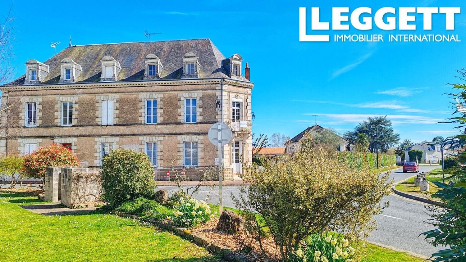 Maison à vendre, 213m², Scorbé-Clairvaux