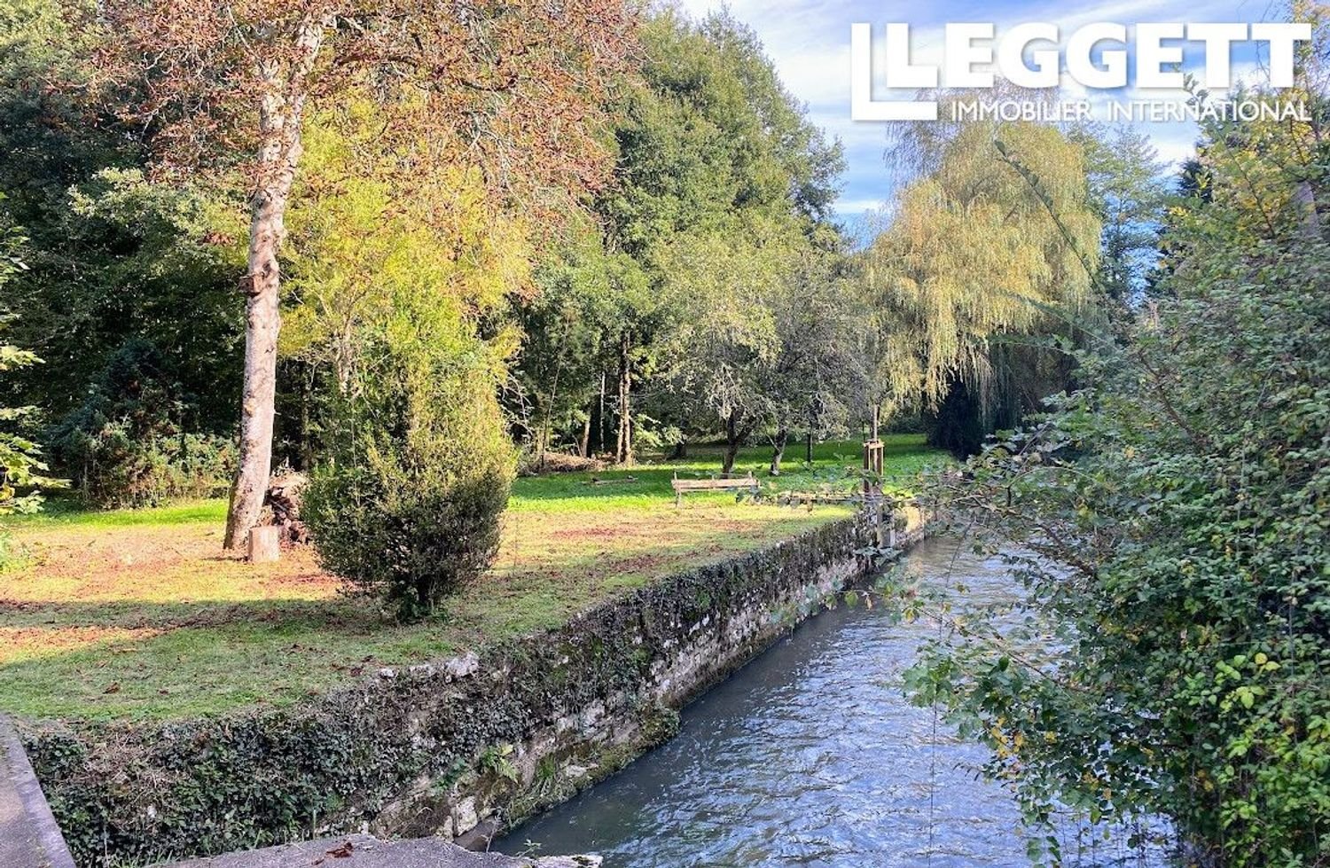 Maison à vendre, 245m², Chasseneuil-sur-Bonnieure
