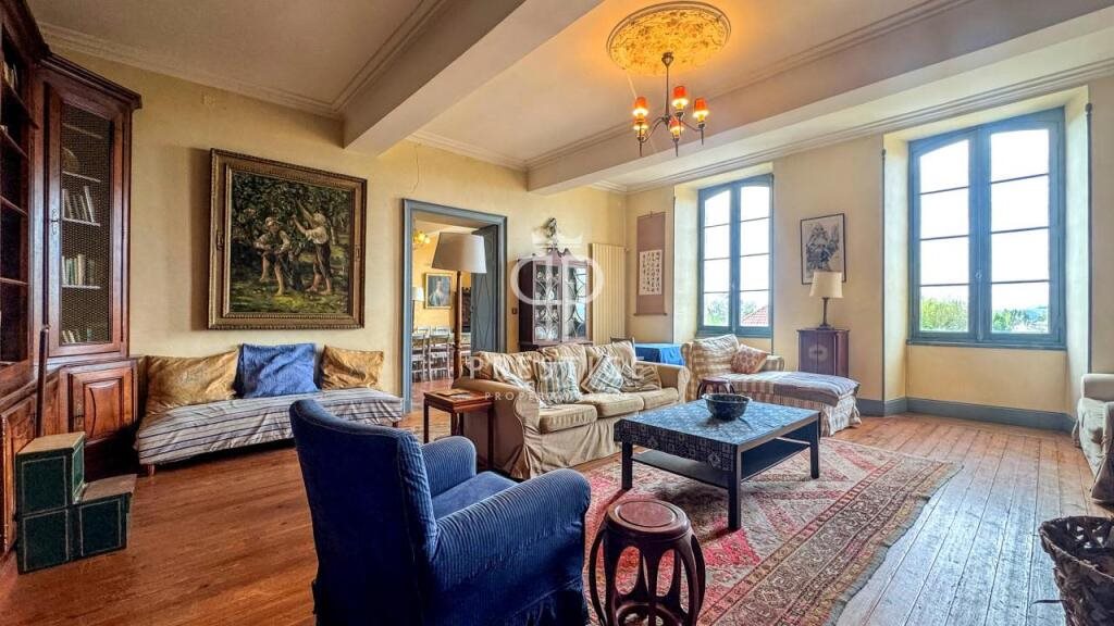 Maison à vendre, 570m², Miradoux