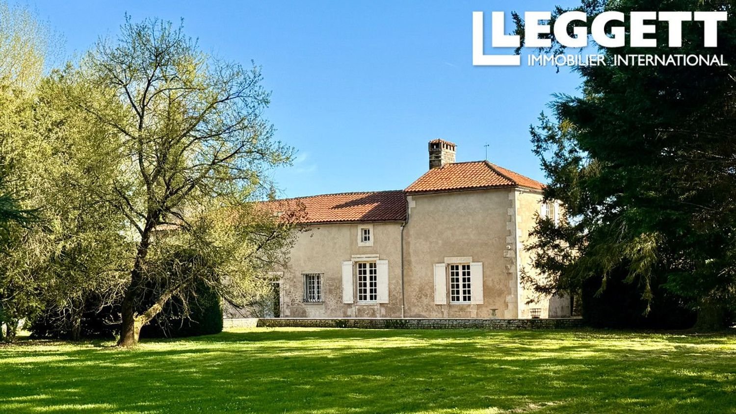 Maison à vendre, 261m², Chasseneuil-du-Poitou