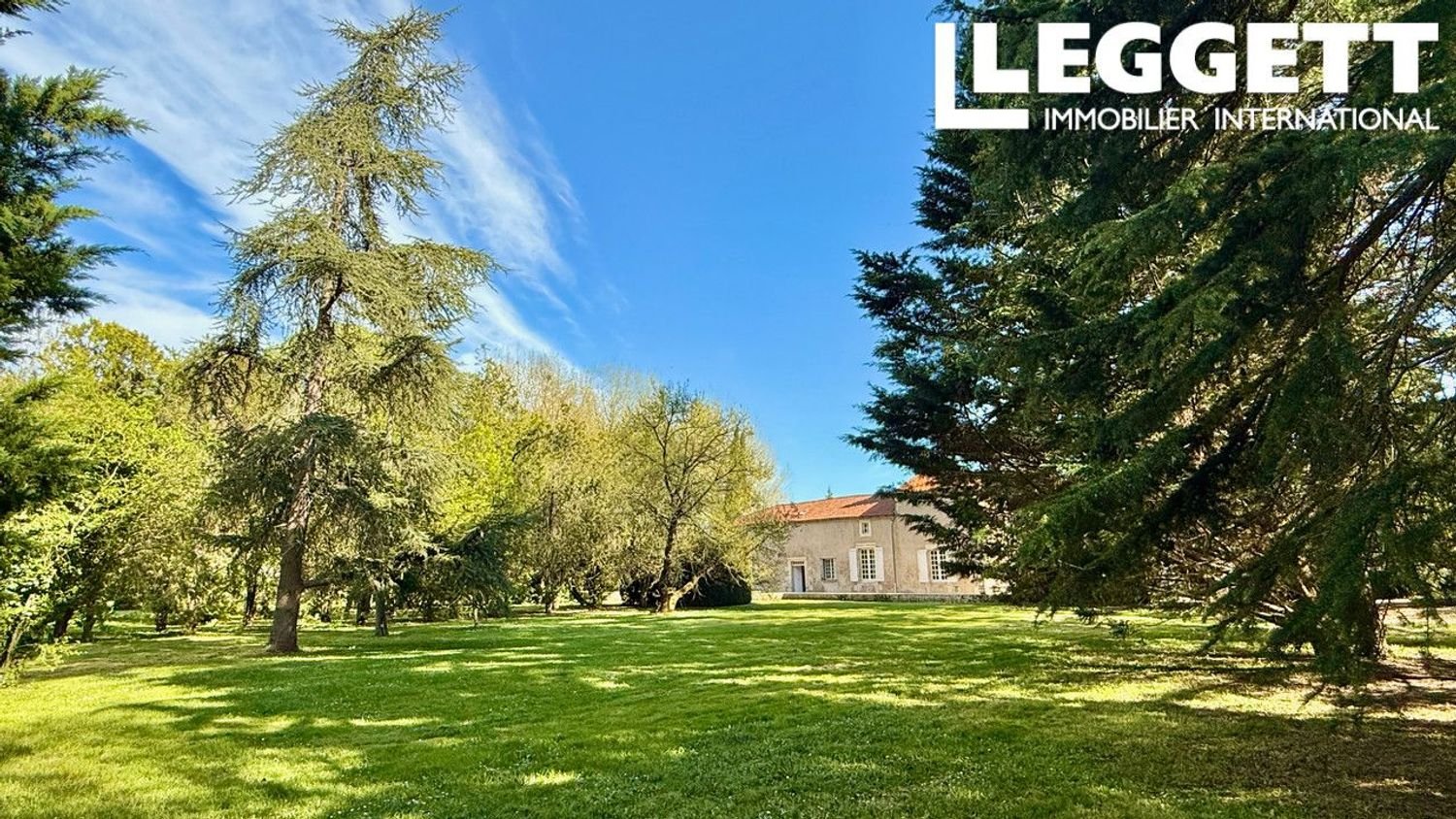 Maison à vendre, 261m², Chasseneuil-du-Poitou